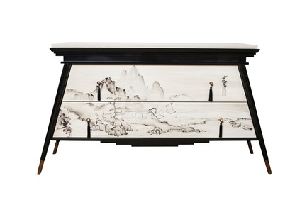 Retro Aesthetic of the Swinging 60s Press kit | 3068-01 - Press release | Retro Aesthetic of the Swinging 60s - Leyla Uluhanli Interiors - Product - Pyramide, Leyla Uluhanli Collection - Photo credit: Leyla Uluhanli Interiors