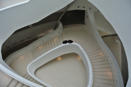 Press kit | 3085-01 - Press release | Qatar Faculty of Islamic Studies - MYAA - Commercial Architecture - The Ablution Stairs  - Photo credit: MYAA