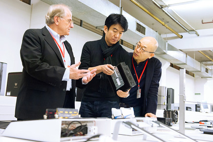 Press kit | 1696-06 - Press release | After record participation: The winners of the Red Dot Award: Product Design 2016 have been announced! - Red Dot Award - Competition - Red Dot jurors Gordon Bruce, Hideshi Hamaguchi, and Prof. Dr. Ken Nah<br> - Photo credit: Red Dot <br>