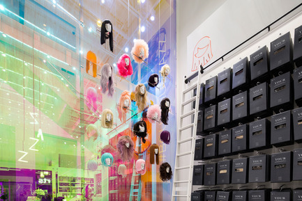 Press kit | 1586-04 - Press release | Zazz Boutique: An Iridescent Salon - Hatem+D - Commercial Architecture - Photo credit: Maxyme Gagné