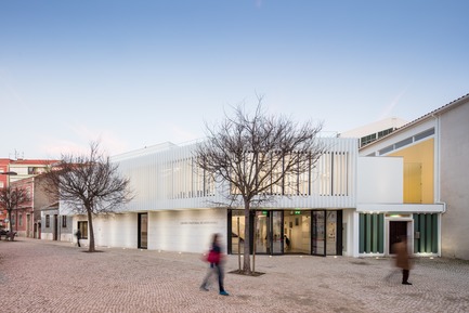Press kit | 3051-01 - Press release | Pastoral Center of Moscavide - Plano Humano Arquitectos - Competition - Photo credit: João Morgado