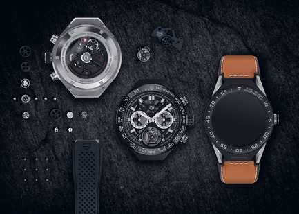 Press kit | 1696-21 - Press release | The Winners of the Red Dot Award: Product Design 2018 Have Been Chosen - Red Dot Design Award - Competition - The "TAG Heuer Connected Modular 45 Luxury Kit" was awarded a Red Dot: Best of the Best<br> - Photo credit: Red Dot<br>