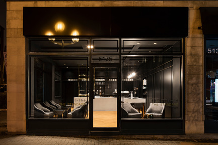Press kit | 760-13 - Press release | The Standard Café - Jean de Lessard, Designers Créatifs - Commercial Interior Design - Facade - Photo credit: Adrien Williams
