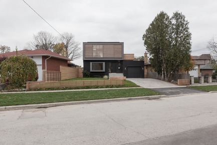 Press kit | 3057-01 - Press release | Flipped House - Atelier RZLBD - Residential Architecture - Flipped House, main elevation - Photo credit: Borxu