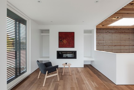 Press kit | 3057-01 - Press release | Flipped House - Atelier RZLBD - Residential Architecture - Flipped House, Family room - Photo credit: Borxu