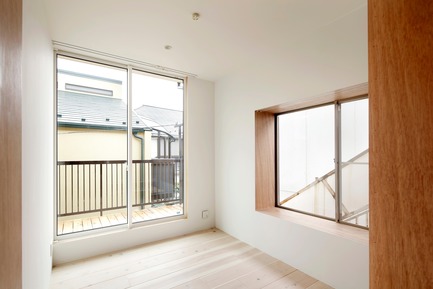 Press kit | 3116-01 - Press release | House for Four Generations - tomomi kito architect & associates - Residential Interior Design - 2F private space - Photo credit: satoshi shigeta