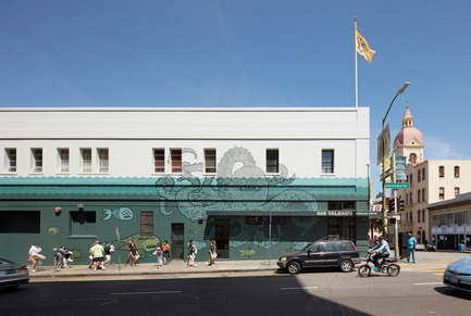 Press kit | 1562-02 - Press release | 826 Valencia Tenderloin Center Receives Special Commendation Award for Social Responsibility - INTERSTICE Architects - Commercial Architecture - Octopus Mural  - Photo credit: Matthew Millman 