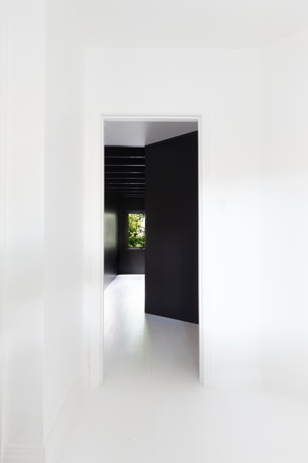 Press kit | 1010-06 - Press release | IN 2 - Jean Verville architecte - Residential Architecture - IN 2 _ Jean Verville architecte - Photo credit: Maxime Brouillet