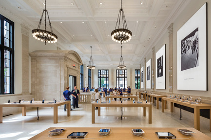 Press kit | 1559-01 - Press release | Bohlin Cywinski Jackson Receives Special Commendation for Apple Store, Upper East Side - Bohlin Cywinski Jackson - Commercial Interior Design - Apple Store, Upper East Side - Photo credit: Peter Aaron