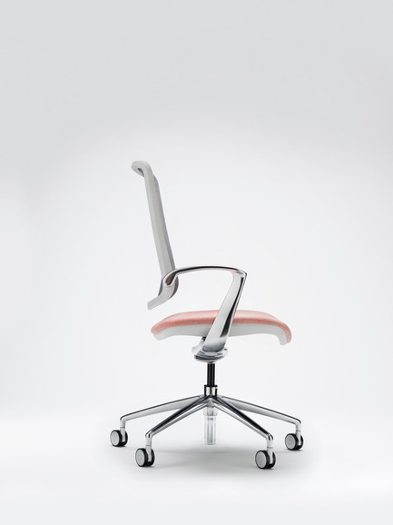 Press kit | 2527-01 - Press release | RevolutionaryTrinetic Task Chair - Boss Design - Commercial Interior Design - Boss Design Trinetic - Photo credit: Boss Design 