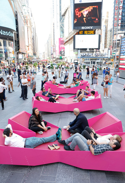 XXX Times Square with Love Press kit | 1305-01 - Press release | XXX Times Square with Love - J.MAYER.H und Partner, Architekten - Art - XXX Times Square with Love - Photo credit: Rob Kassabian