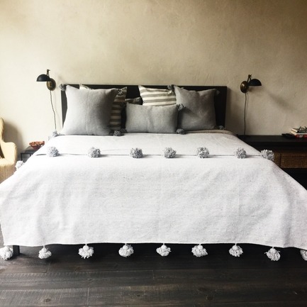 Press kit | 798-08 - Press release | Ramacieri Soligo Expands and Develops Its Decorative Collection - Ramacieri Soligo - Lifestyle -  Ramacieri Soligo - Pompoms Bedding   - Photo credit: Ramacieri Soligo 