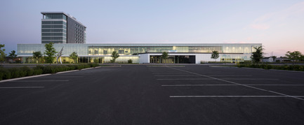 Press kit | 886-02 - Press release | Centrexpo Cogeco Drummondville - CCM2 architects + Bilodeau Baril Leeming architects - Commercial Architecture - Photo credit: Stéphane Groleau