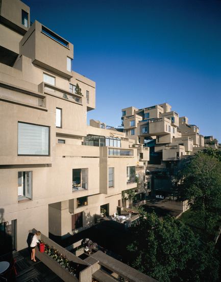 Montreal Celebrates the 50th Anniversary of Architect Moshe Safdie’s Pioneering Habitat ’67 With a New Exhibition at UQAM Centre de Design / June 1 through August 13, 2017 Press kit | 748-31 - Press release | Montreal Celebrates the 50th Anniversary of Architect Moshe Safdie’s Pioneering Habitat ’67 With a New Exhibition at UQAM Centre de Design / June 1 through August 13, 2017 - UQAM Centre de Design - Event + Exhibition - Habitat 67 - Terrace View - Photo credit: Image by Timothy Hursley