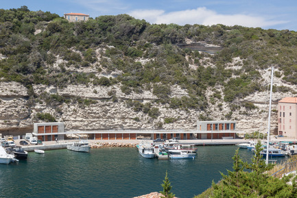 Press kit | 2276-03 - Press release | ArchiDesignclub Awards 2017 - ArchiDesignclub by Muuuz - Architecture institutionnelle - Lauréat dans la catégorie Activités & Industrie : La Maison des Pêcheurs, Bonifacio (2A) - Buzzo Spinelli Architecture - Photo credit: Serge Demailly