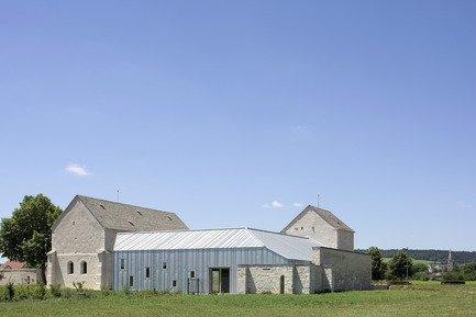 Press kit | 2394-01 - Press release | Conversion of the Former Hospital of Meursault - JUNG Architectures & Simon Buri - Institutional Architecture - Photo credit: Martin Argyroglo