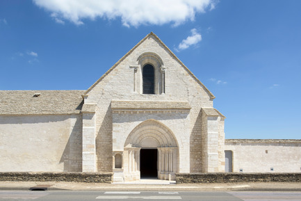 Press kit | 2394-01 - Press release | Conversion of the Former Hospital of Meursault - JUNG Architectures & Simon Buri - Institutional Architecture - Photo credit:  Martin Argyroglo 