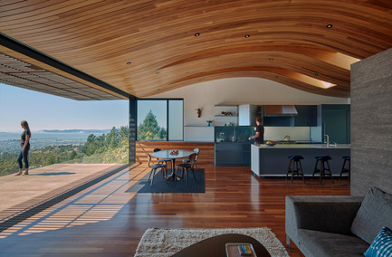 Press kit | 1891-04 - Press release | Skyline House - Terry & Terry Architecture - Residential Architecture - Dining/Kitchen Area - Photo credit: Bruce Damonte Photography