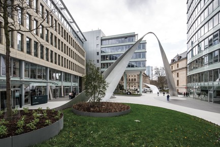 Press kit | 2321-01 - Press release | Bringing Together Urban Design, Architecture and Art - schneider+schumacher - Urban Design - Glorious arch<br> - Photo credit: © schneider+schumacher