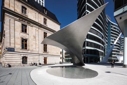 Press kit | 2321-01 - Press release | Bringing Together Urban Design, Architecture and Art - schneider+schumacher - Urban Design - Diving arch<br> - Photo credit: © schneider+schumacher