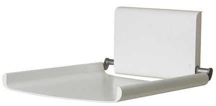 Press kit | 2596-01 - Press release | Dan Dryer Wins New International Design Award - DAN DRYER A/S - Product -  BJÖRK Baby Changing Station  - Photo credit: DAN DRYER A/S