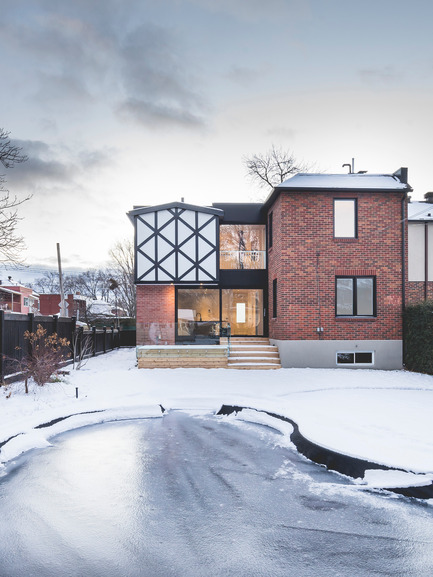 Press kit | 1142-06 - Press release | La Cardinale - L. McComber - Residential Architecture - The rear facade, view from the backyard - Photo credit: Raphaël Thibodeau