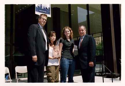 Press kit | 2707-01 - Press release | EcoTrio® Commercial Recycling Bins - EcoTrio®, LLC - Industrial Design -  EcoTrio® awarded 1st place by Chicago Mayor Daley + AIA President - Tom Kerwin (August 19, 2005, Daley Plaza)  - Photo credit: City of Chicago