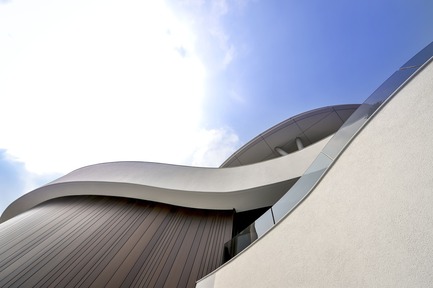 Green Places Community Clubhouse Press kit | 2213-01 - Press release | Green Places Community Clubhouse - Chain 10 Urban Space Design - Commercial Interior Design - Photo credit: Kuo-Min Lee