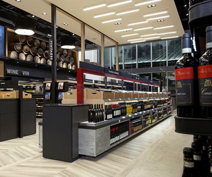 Press kit | 2066-01 - Press release | Canadian Design studio II BY IV DESIGN receives growing international recognition for Retail Environments - II BY IV DESIGN - Commercial Interior Design - The Beaches, LCBO Urban Infill Store - Photo credit: David Whittaker