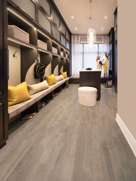 Press kit | 1639-04 - Press release | Rio and Havana: hot new colors from Mirage Hardwood Flooring - Mirage Hardwood Floors - Residential Interior Design -  Yellow Birch Rio - Admiration Collection<br>  - Photo credit:  Mirage Hardwood Floors