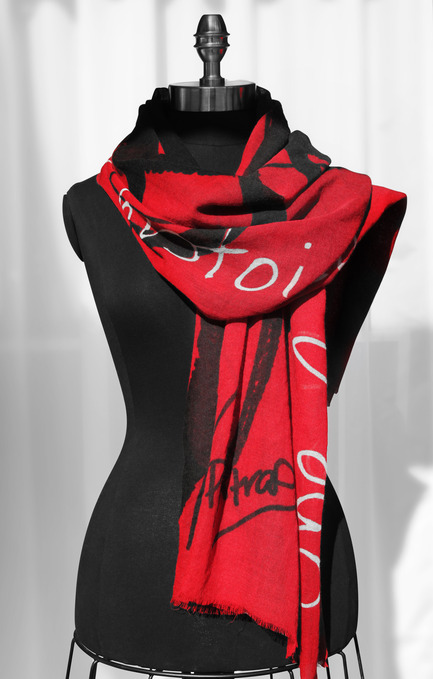 Jean-Claude Poitras et Boutique 5e Avenue : Une entente de collaboration unique et exceptionnelle Press kit | 877-05 - Press release | Jean-Claude Poitras et Boutique 5e Avenue : Une entente de collaboration unique et exceptionnelle - Boutique 5e Avenue - Design de mode - Photo credit: Paprika