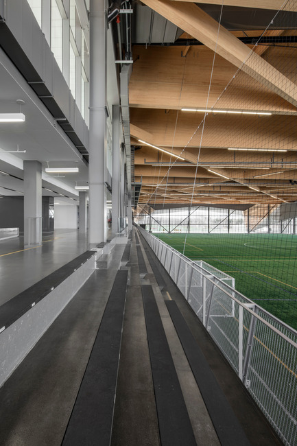 Press kit | 2206-01 - Press release | "Stade de soccer de Montréal" Awarded at AAP American Architecture Prize 2016 - Saucier + Perrotte Architectes/HCMA - Institutional Architecture - View from the stands on the interior field - Photo credit: Olivier Blouin