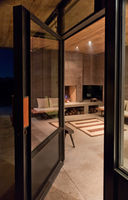 Press kit | 2262-01 - Press release | Casa Caldera - DUST - Residential Architecture - Photo credit: Cade Hayes