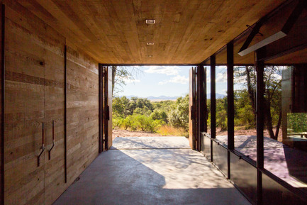 Press kit | 2262-01 - Press release | Casa Caldera - DUST - Residential Architecture - Photo credit: Cade Hayes