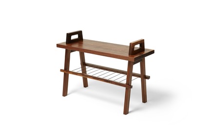 Press kit | 2391-01 - Press release | Us & Coutumes Sets New ‘Benchmark’ with its Modifiable and Customizable Urban Living Designs - Us & Coutumes - Industrial Design - 28" long B3 bench with one shelf. 100% walnut configuration - Photo credit: Jean-Sébastien Dénommé