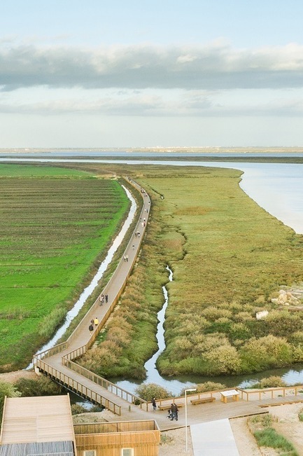 Press kit | 2013-05 - Press release | Winner & Shortlisted announcements for WAN Landscape, Civic, Metal in Architecture Awards 2016 - World Architecture News Awards (WAN AWARDS) - Commercial Architecture - WAN Landscape Award 2016 WinnerWAN Landscape Award 2016 Winner - Photo credit: TAGUS LINEAR PARK by TOPIARIS Lda © João Morgado