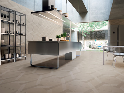 Press kit | 1177-03 - Press release | An incredible maze of ideas and creativity: Labyrinth by Giulio Iacchetti - Ceramiche Refin S.p.A. - Product - Labyrinth Mirror Sand 60x60 - Photo credit: Ceramiche Refin S.p.A.