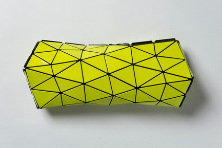 Bao Bao Issey Miyake and N&R Foldings create “Distortion” – the futuristic bag Press kit | 1148-01 - Press release | Bao Bao Issey Miyake and N&R Foldings create “Distortion” - the futuristic bag - N&R Foldings - Fashion Design - Photo credit: Issey Miyake