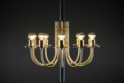 Press kit | 1604-04 - Press release | Design Days Dubai Announces 2016 Edition - Design Days Dubai - Event + Exhibition -  Art Factum Gallery, Chandelier by David&Nicolas&nbsp;  - Photo credit: Art Factum Gallery