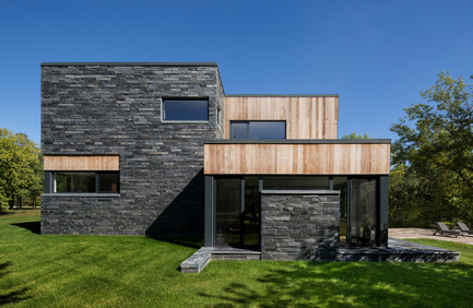 Press kit | 1641-01 - Press release | Hemmingford House - SIMARD architecture - Residential Architecture - Photo credit: Stéphane Brügger 