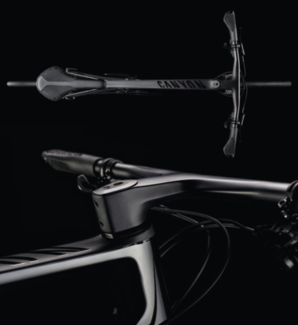 Press kit | 1696-17 - Press release | Top Honour for First-Class Achievement – Canyon is Red Dot: Design Team of the Year 2017 - Red Dot Award - Competition - The Fitness Bike Roadlite CF<br> - Photo credit: Red Dot<br>