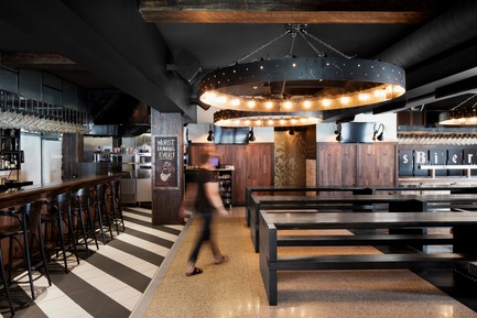 Das Bier Press kit | 1081-03 - Press release | Das Bier - Humà design + architecture - Commercial Interior Design - Photo credit: Adrien Williams