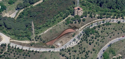 Press kit | 2070-01 - Press release | Brick-topia by Map13 Barcelona, winner of the WAN Temporary Small Spaces Award 2015 - Map13 Barcelona - Institutional Architecture - Aerial view of the Sports Hall in Barcelona. - Photo credit: Map13 Barcelona