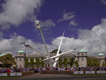 Press kit | 1022-04 - Press release | BMW Centenary Sculpture Goodwood Festival of Speed 2016 - Gerry Judah - Art - Photo credit: David Barbour