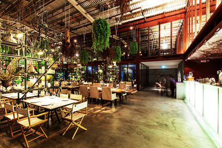 Press kit | 1080-16 - Press release | INSIDE - World Festival of Interiors announce category winners Day One - INSIDE: World Festival of Interiors - Event + Exhibition -  Vivarium by Hypothesis, Thailand, winner of the Bars & Restaurants category  - Photo credit: Hypothesis