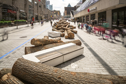 Press kit | 583-13 - Press release | 560 KM: A thousand logs on Sainte-Catherine Street - Quartier des spectacles Partnership - Urban Design - 560 KM by KANVA - Photo credit: Ulysse Lemerise / OSA Images