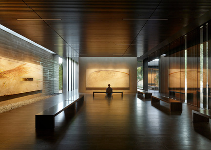 Press kit | 2112-02 - Press release | Windhover Contemplative Center selected as Architizer A+ Finalist - Aidlin Darling Design - Institutional Architecture -         <br> Finish materials and lighting are kept intentionally dark to focus the visitor’s attention on the paintings. - Photo credit: Matthew Millman