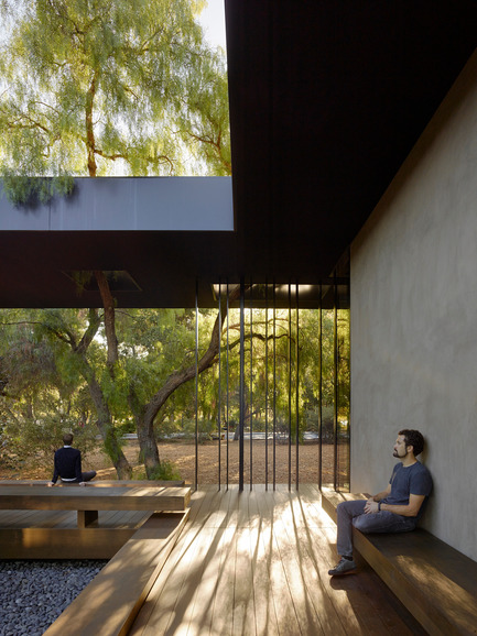 Press kit | 2112-02 - Press release | Windhover Contemplative Center selected as Architizer A+ Finalist - Aidlin Darling Design - Institutional Architecture -         The courtyard provides visitors the ability to experience the adjacent oak grove within the protection of the three-sided courtyard. - Photo credit: Matthew Millman