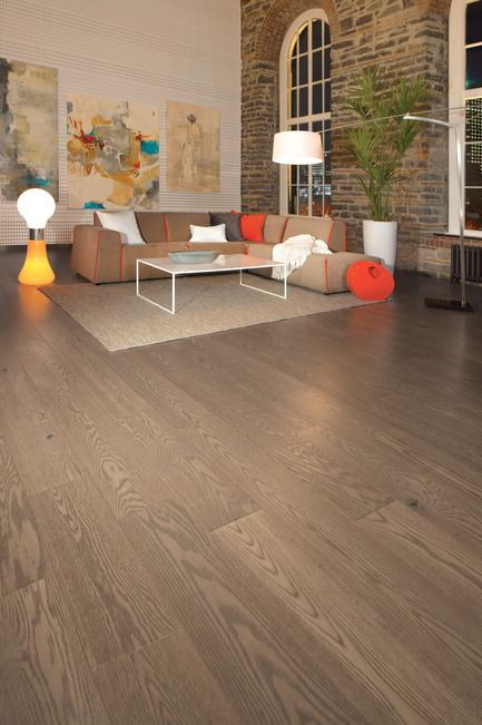 Press kit | 1639-05 - Press release | New colorsand speciescome to the Mirage Sweet Memories Collection - Mirage Hardwood Floors - Residential Interior Design -  Handcrafted Red Oak, Tree House - Sweet Memories Collection  - Photo credit: Mirage Hardwood Floors