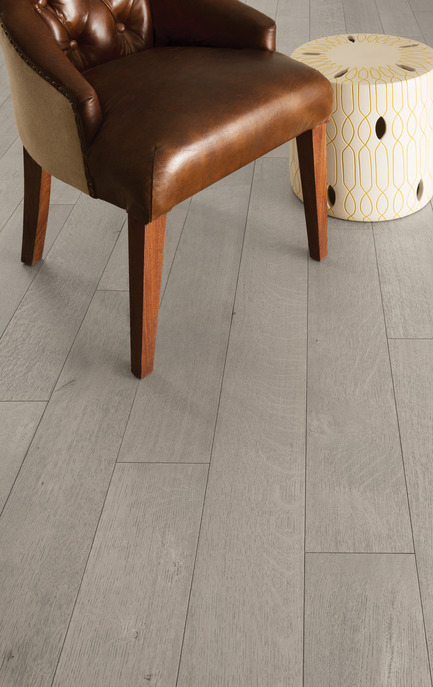 Press kit | 1639-05 - Press release | New colorsand speciescome to the Mirage Sweet Memories Collection - Mirage Hardwood Floors - Residential Interior Design -  Handcrafted White Oak R&Q, Treasure - Sweet Memories Collection  - Photo credit: Mirage Hardwood Floors